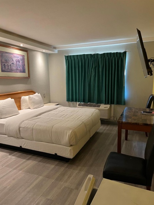 777 Motor Inn image 3