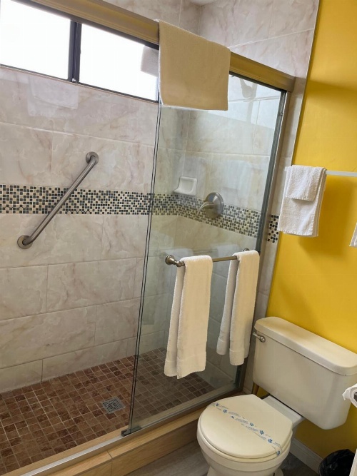 777 Motor Inn image 4